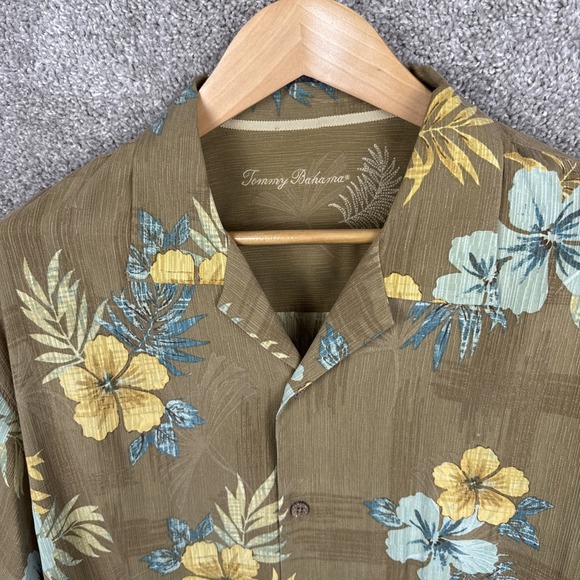 Tommy Bahama 100% Silk Button Up Shirt Men's Large Floral Hawaiian Camp - Picture 3 of 6